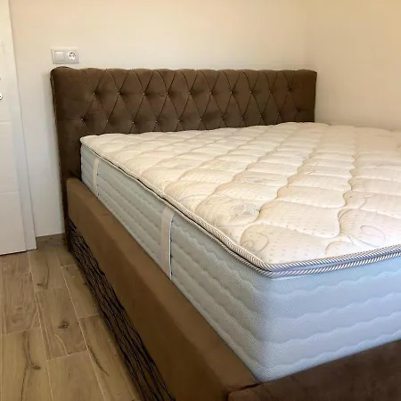 Elena Apartament Donji Okrug (Ciovo)