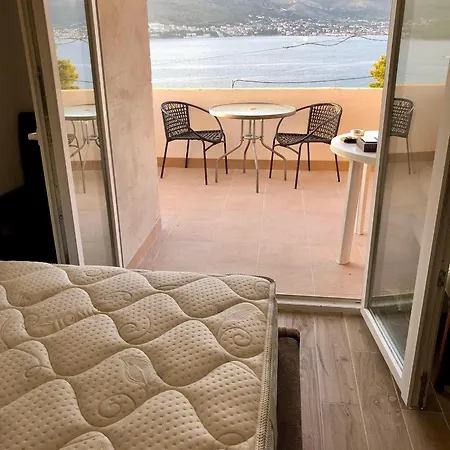 Apartament Elena Donji Okrug (Ciovo)