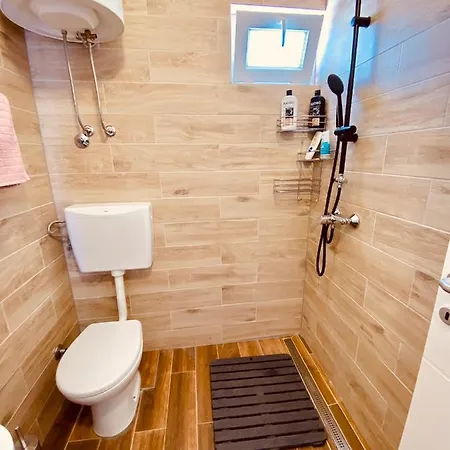 Elena Apartament Donji Okrug (Ciovo)